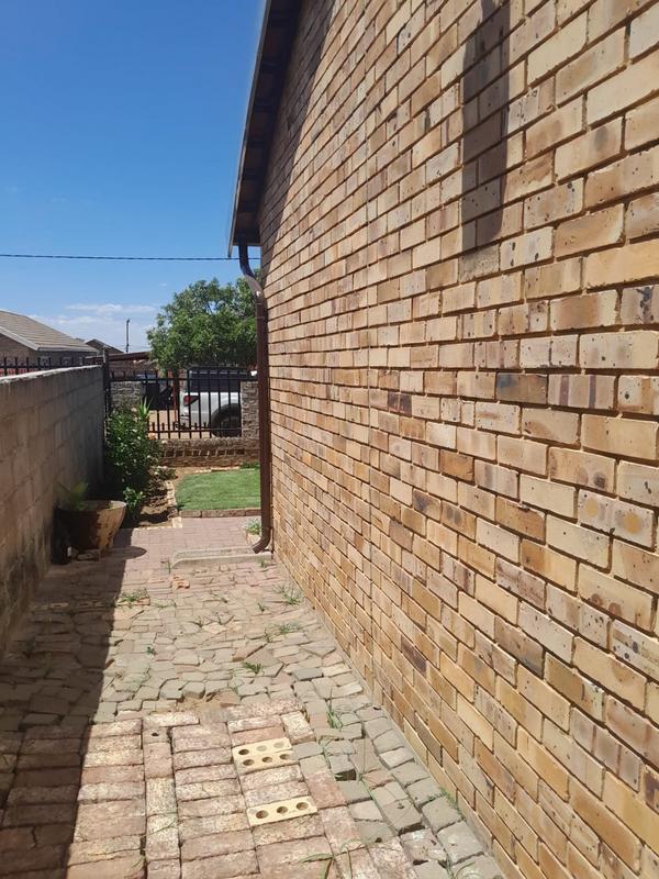 2 Bedroom Property for Sale in Grasslands Free State